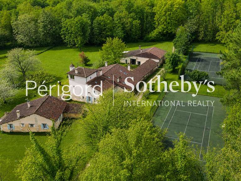 Maison Saint-Astier - 11 chambres - 650m²