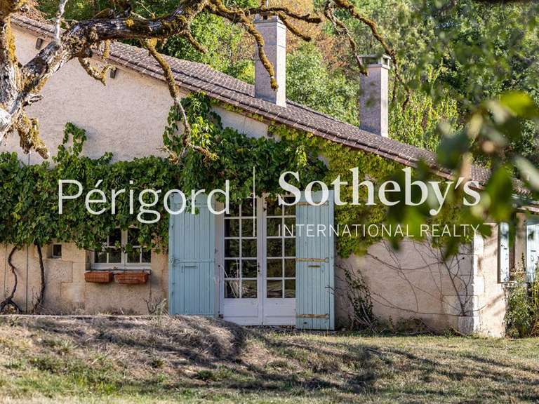 Maison Saint-Astier - 11 chambres - 650m²