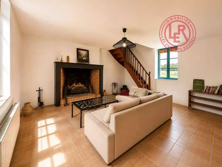 Maison Saint-Aubin-de-Courteraie - 5 chambres - 245m²