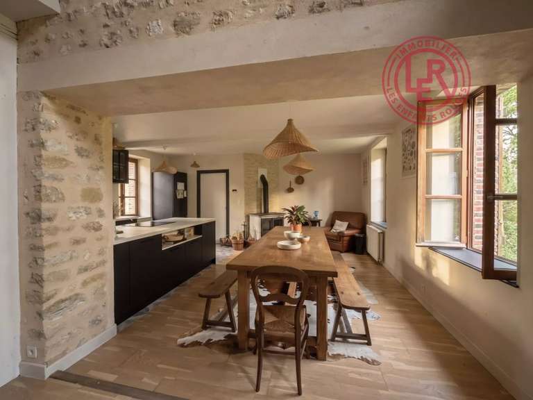 Maison Saint-Aubin-de-Courteraie - 5 chambres - 245m²