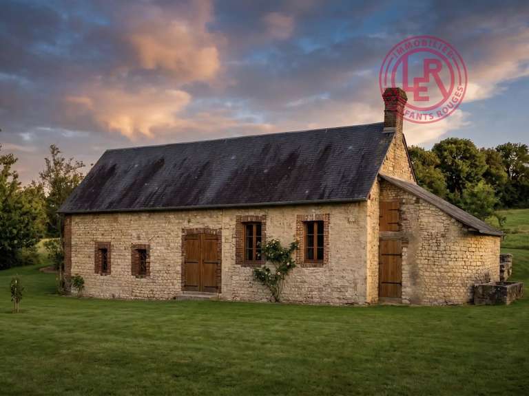 Maison Saint-Aubin-de-Courteraie - 5 chambres - 245m²