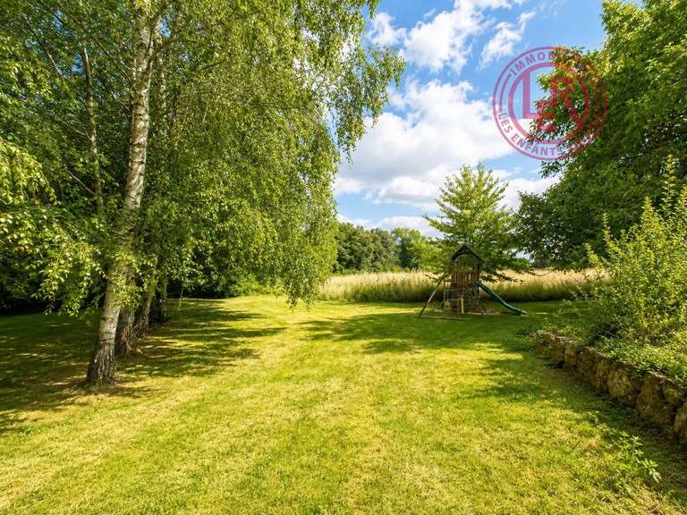 Maison Saint-Aubin-de-Courteraie - 5 chambres - 245m²