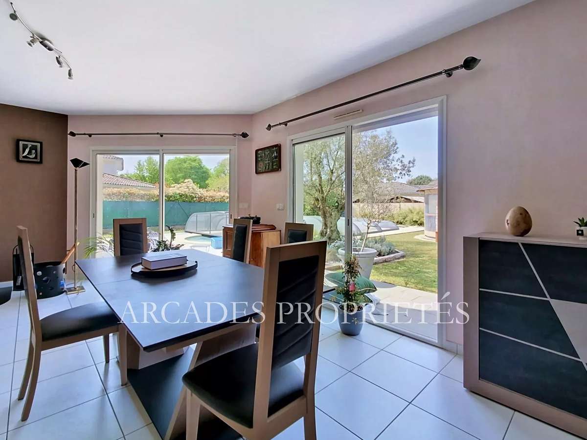 Maison Saint-Aubin-de-Médoc