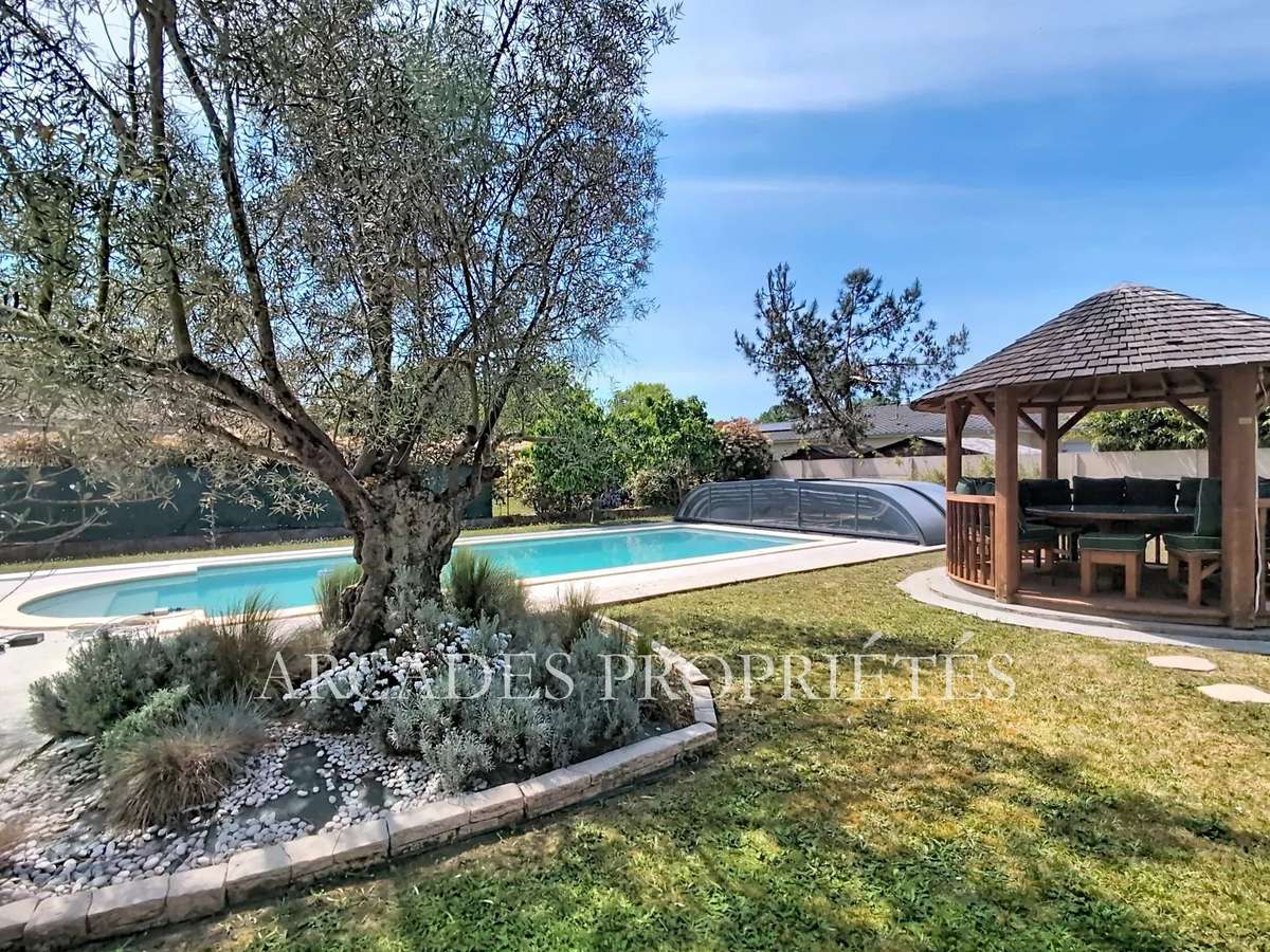 Maison Saint-Aubin-de-Médoc