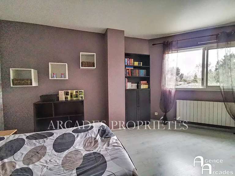 Maison Saint-Aubin-de-Médoc - 4 chambres - 1063m²