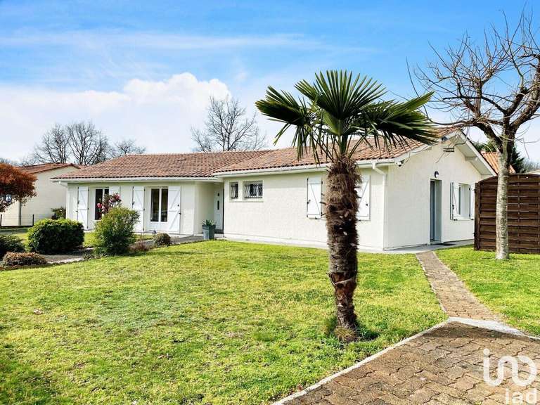 Vente Villa Saint-Aubin-de-Médoc : 540 000€