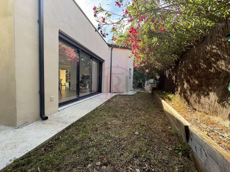 Maison Saint-Aunès - 5 chambres - 180m²