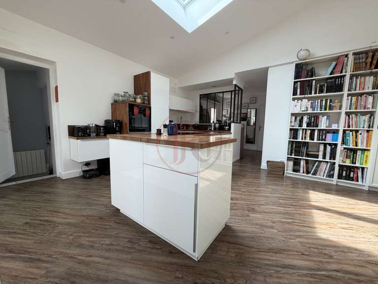 Maison Saint-Aunès - 5 chambres - 180m²
