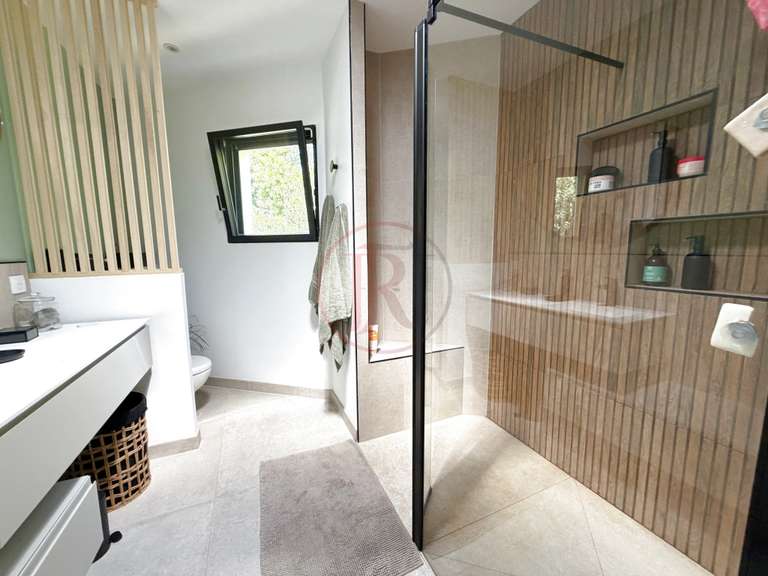 Maison Saint-Aunès - 5 chambres - 180m²