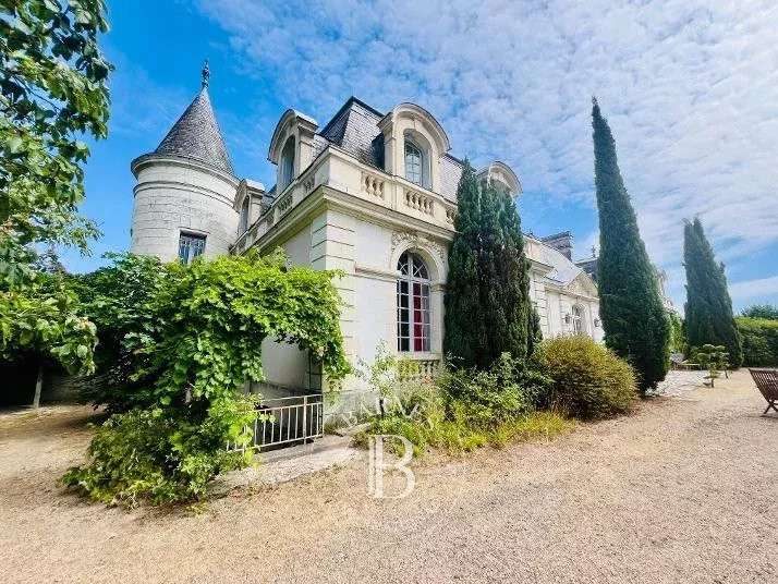Propriété Saint-Avertin - 6 chambres - 391m²