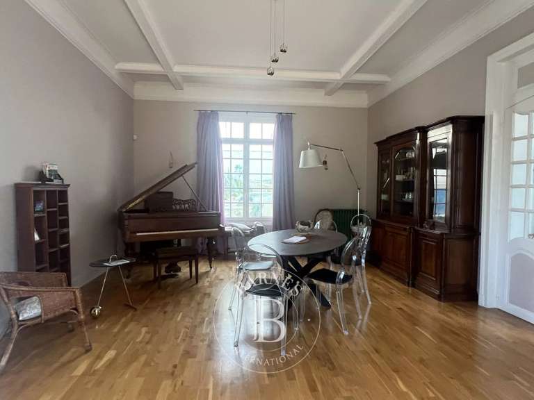 Propriété Saint-Avertin - 6 chambres - 391m²