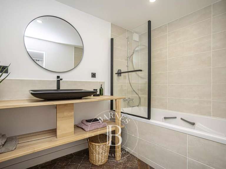 Maison Saint-Ay - 11 chambres - 605m²