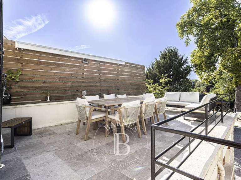 Maison Saint-Ay - 11 chambres - 605m²