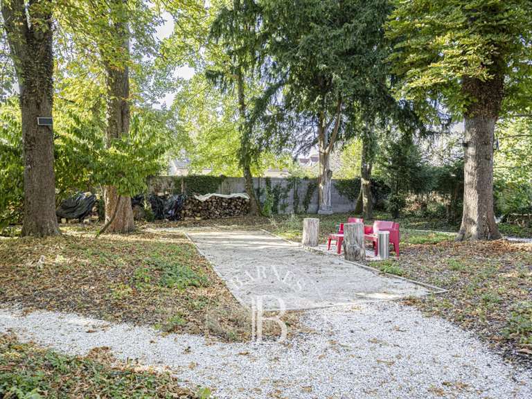Maison Saint-Ay - 11 chambres - 605m²