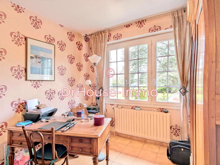 Villa Saint-Ay - 5 bedrooms - 239m²