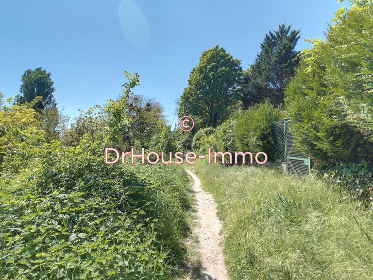 Villa Saint-Ay - 5 bedrooms - 239m²