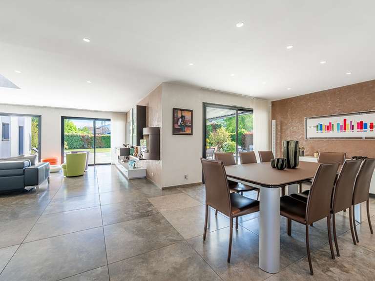 House Saint-Baldoph - 4 bedrooms - 245m²