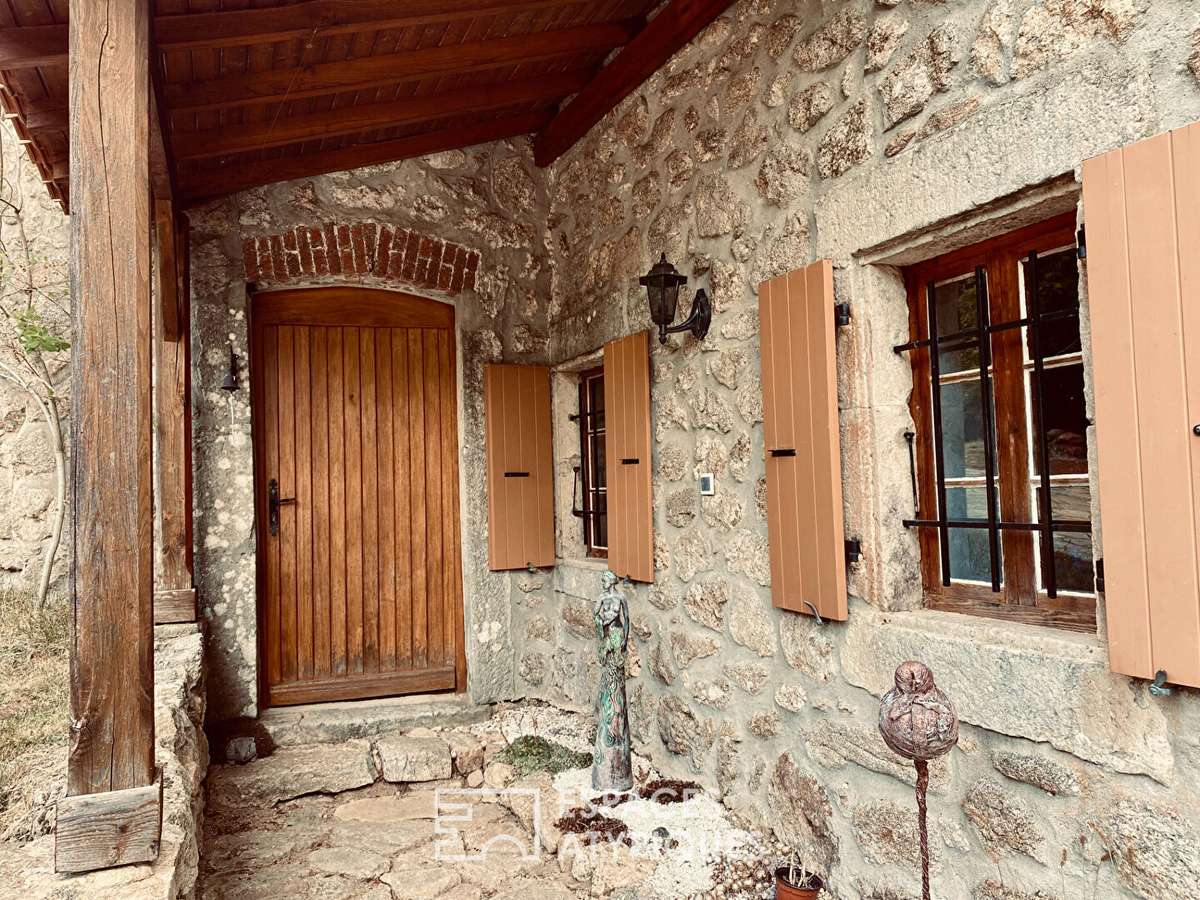 Maison Saint-Barthélemy-Grozon