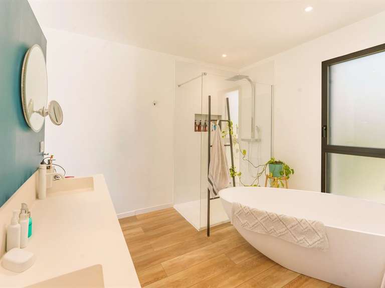 Maison Saint-Bauzille-de-Montmel - 4 chambres - 260m²
