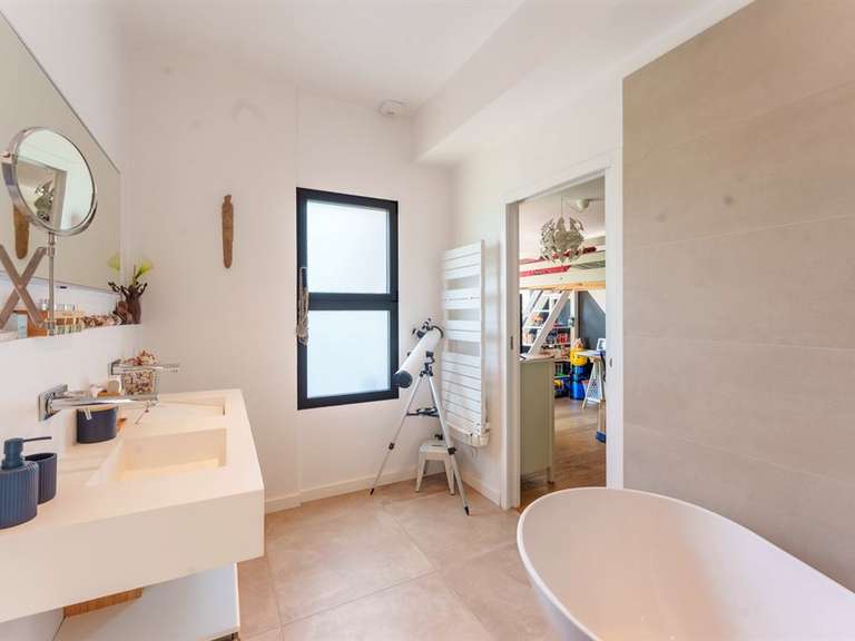 Maison Saint-Bauzille-de-Montmel - 4 chambres - 260m²
