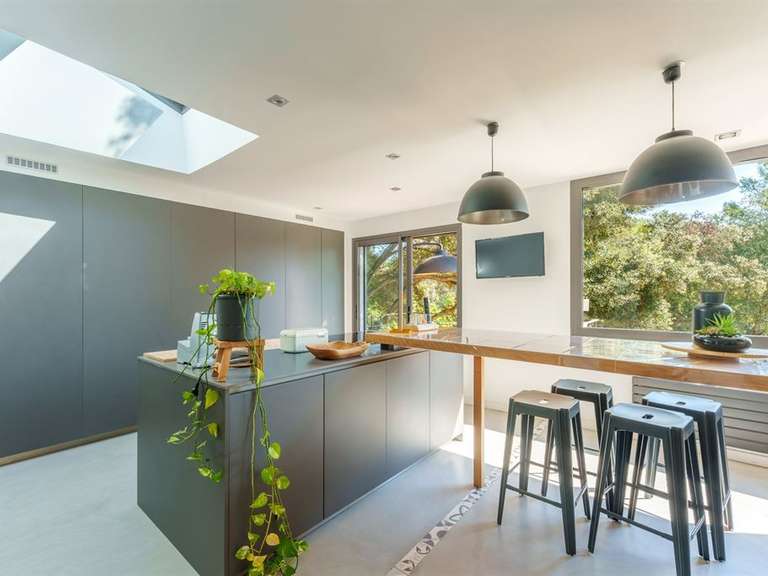 Maison Saint-Bauzille-de-Montmel - 4 chambres - 260m²