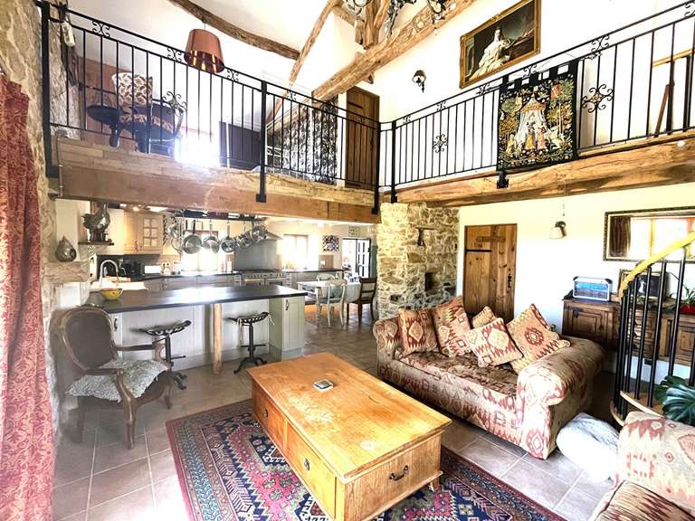 Propriété Saint-Bazile - 5 chambres - 280m²