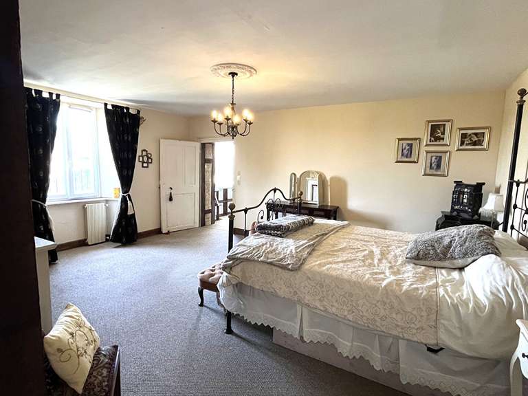 Propriété Saint-Bazile - 5 chambres - 280m²