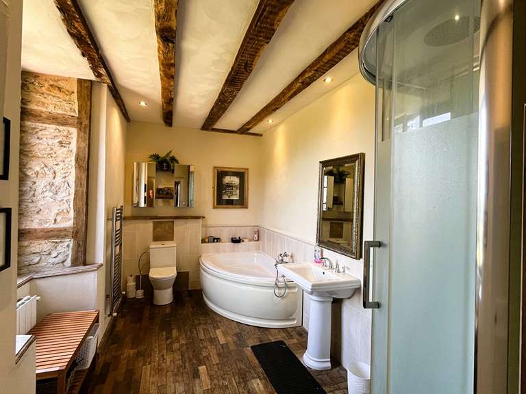 Propriété Saint-Bazile - 5 chambres - 280m²