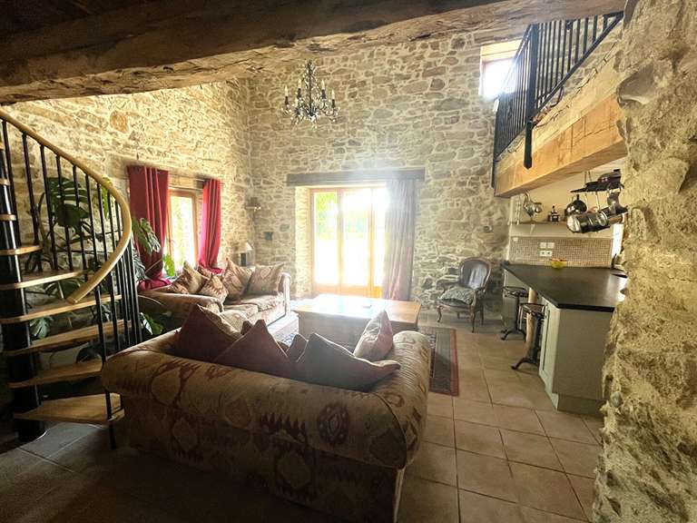 Propriété Saint-Bazile - 5 chambres - 280m²