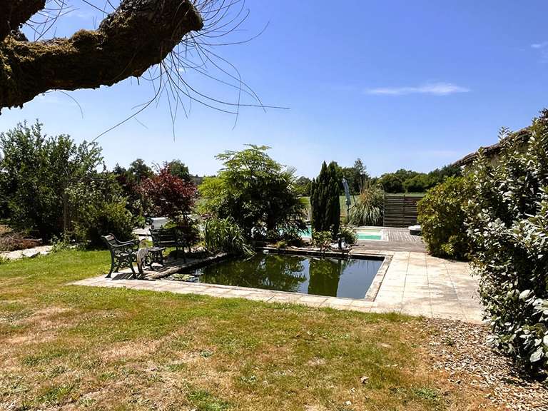 Propriété Saint-Bazile - 5 chambres - 280m²