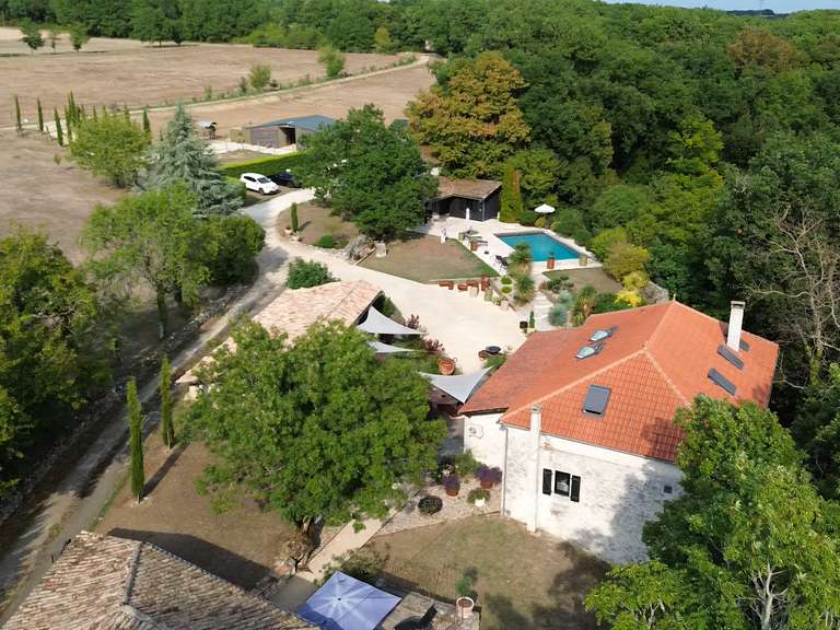 Maison Saint-Beauzeil - 5 chambres - 223m²