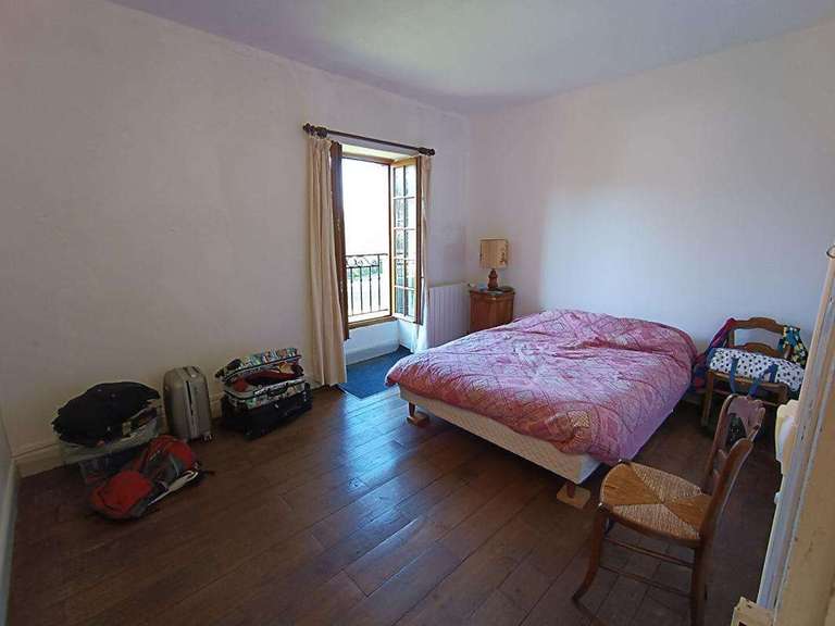 House Saint-Benin-d'Azy