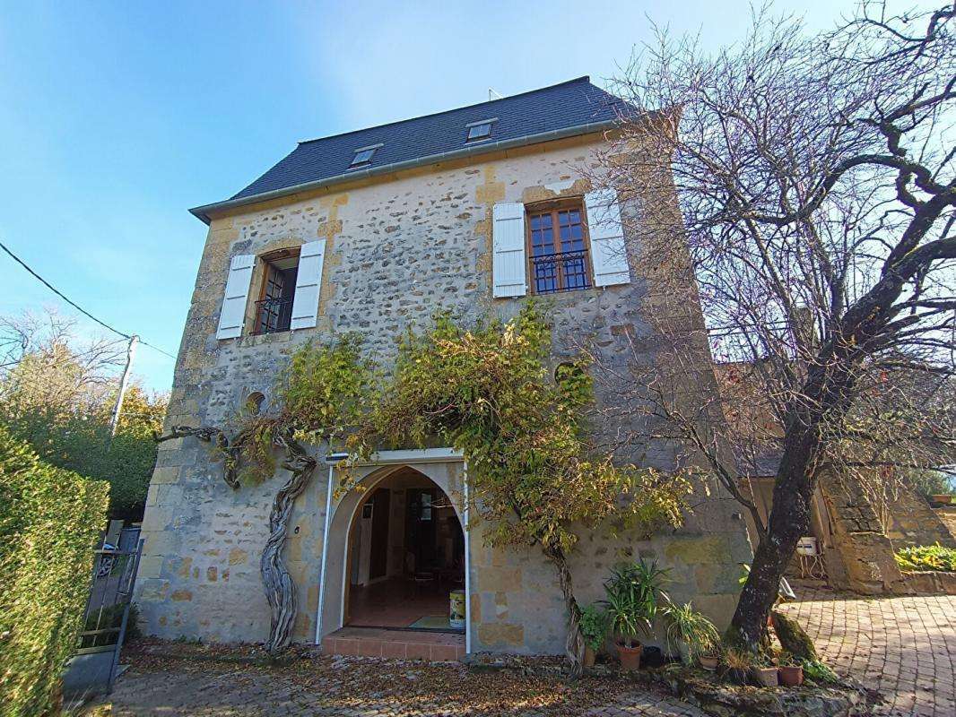 House Saint-Benin-d'Azy
