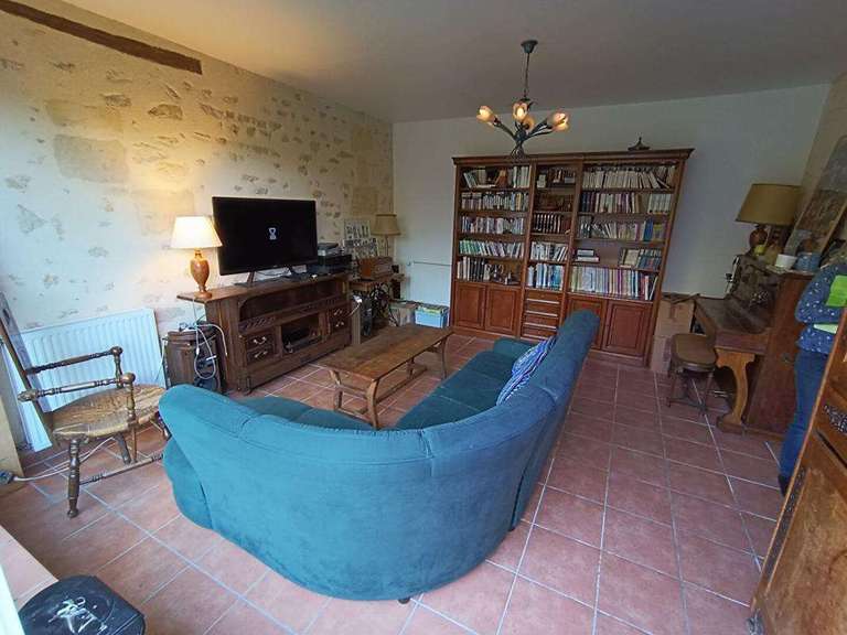 House Saint-Benin-d'Azy