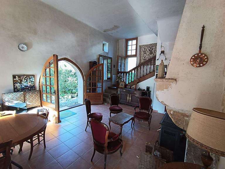 House Saint-Benin-d'Azy