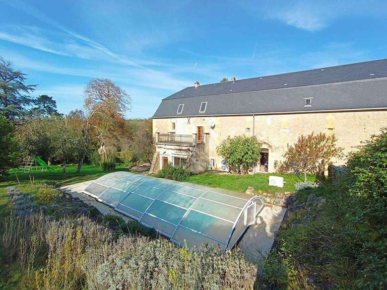 House Saint-Benin-d'Azy