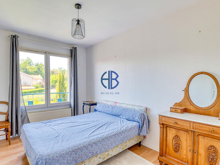 Maison Saint-Bonnet-de-Mure - 4 chambres - 138m²