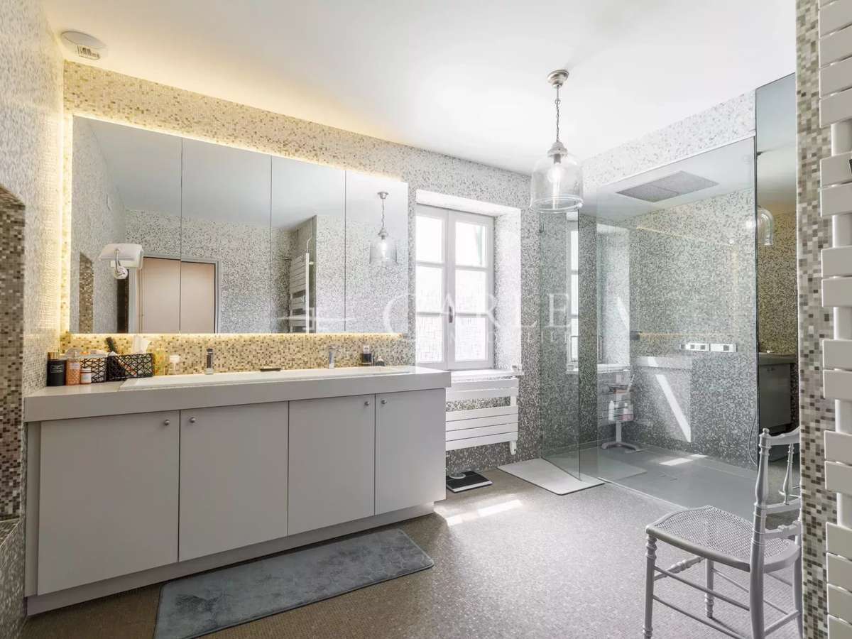 Maison Saint-Bonnet-de-Mure