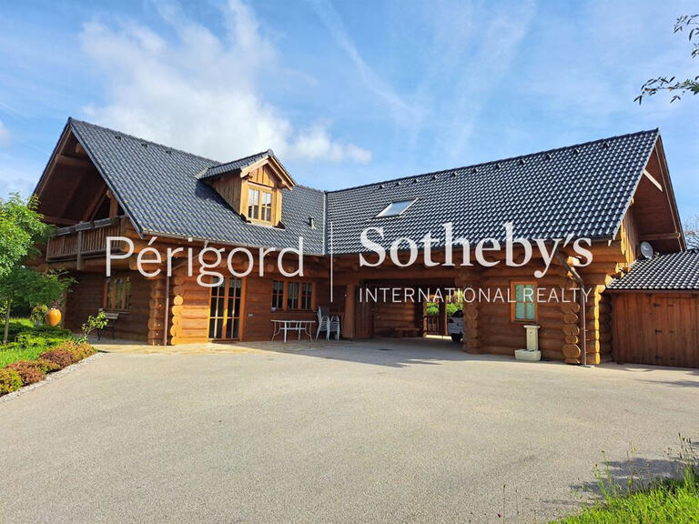 House Saint-Bonnet-Elvert - 4 bedrooms - 240m²