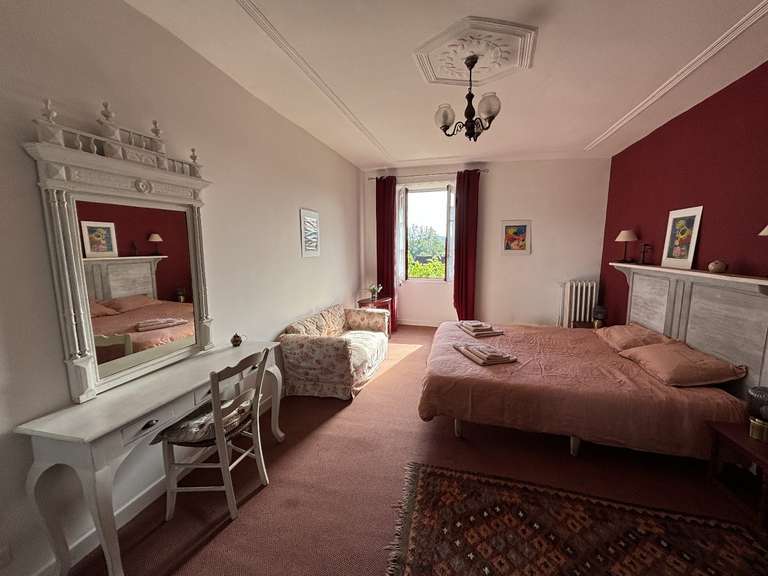 Maison Saint-Bonnet-la-Rivière - 5 chambres - 293m²