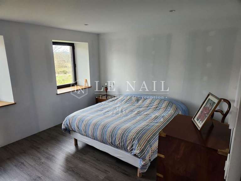 Maison Saint-Bonnet-le-Château - 5 chambres - 388m²