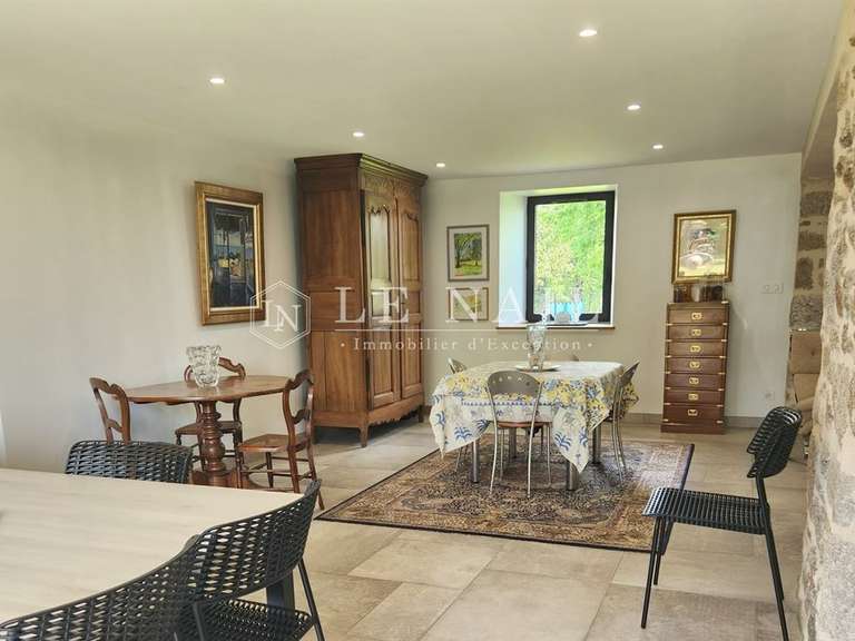 Maison Saint-Bonnet-le-Château - 5 chambres - 388m²