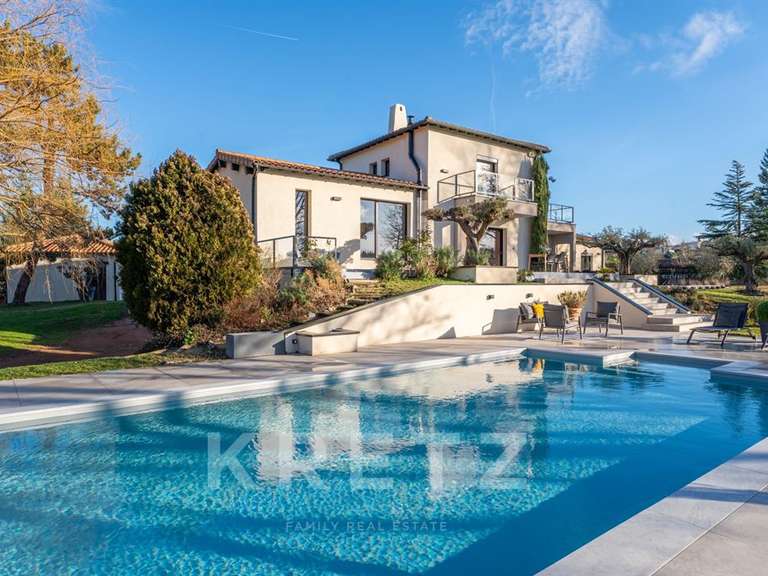 House Saint-Bonnet-les-Oules - 5 bedrooms - 339m²