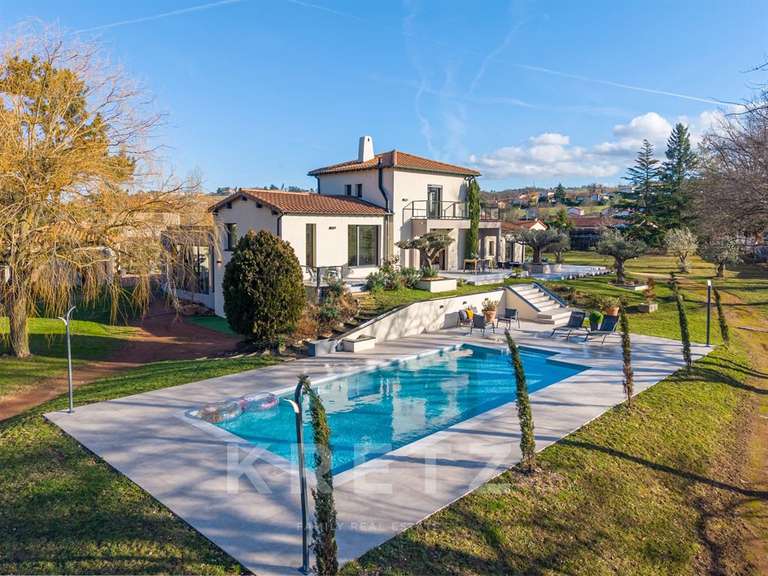 House Saint-Bonnet-les-Oules - 5 bedrooms - 339m²