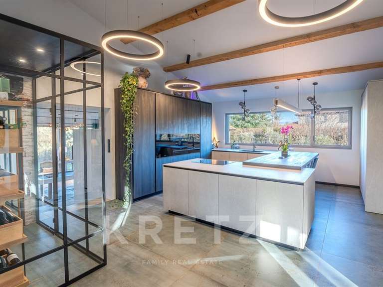 House Saint-Bonnet-les-Oules - 5 bedrooms - 339m²