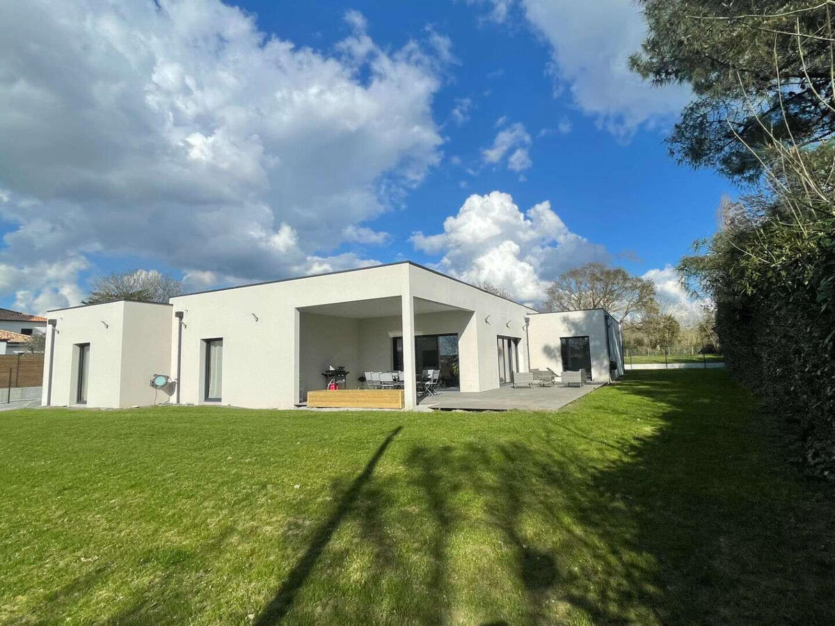 House Saint-Brevin-les-Pins