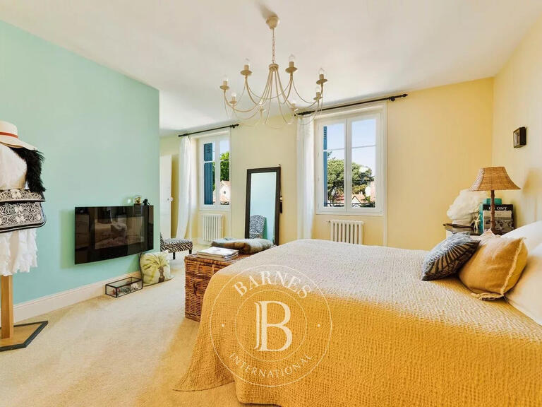 Maison Saint-Brevin-les-Pins - 5 chambres - 274m²