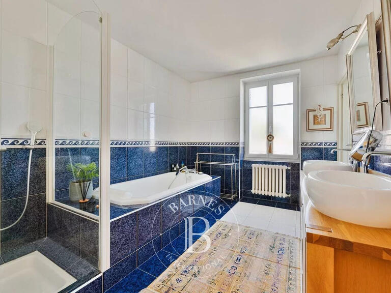 Maison Saint-Brevin-les-Pins - 5 chambres - 274m²