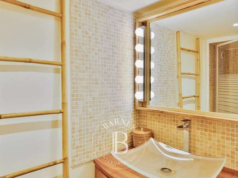 Maison Saint-Brevin-les-Pins - 5 chambres - 274m²