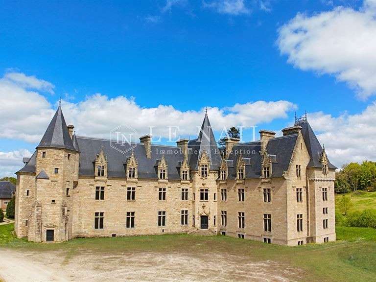 Château Saint-Brieuc - 12 chambres - 1250m²